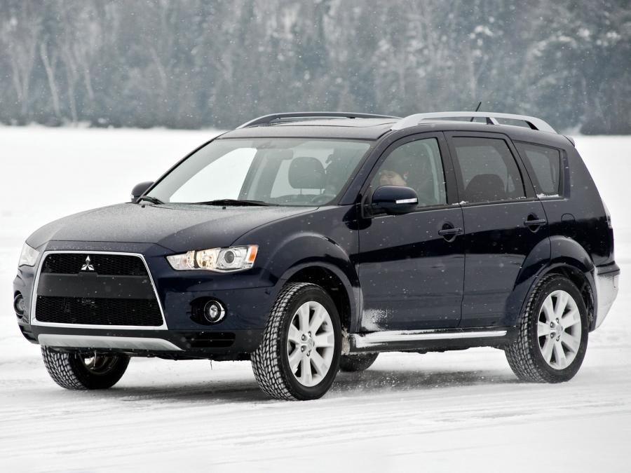  Mitsubishi Outlander 2009 года  (US) (фото 16 из 41)